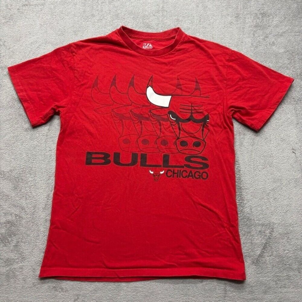Chicago Bulls T-Shirt‎ Mens Large Red Logo Spell Out Graphic Majestic NBA S/L
